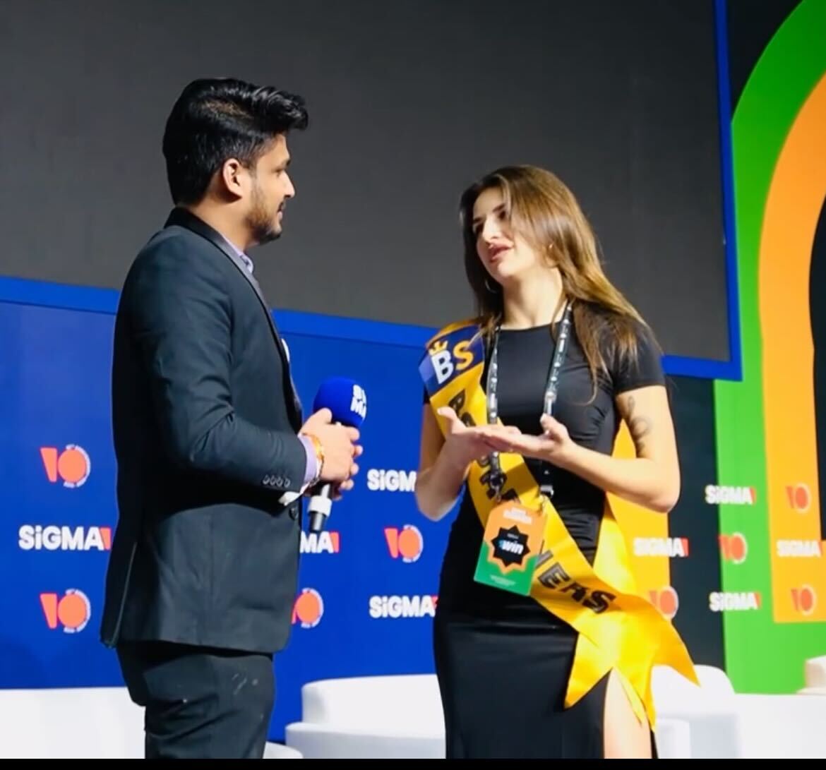 BrandWyre at a Dubai crypto event